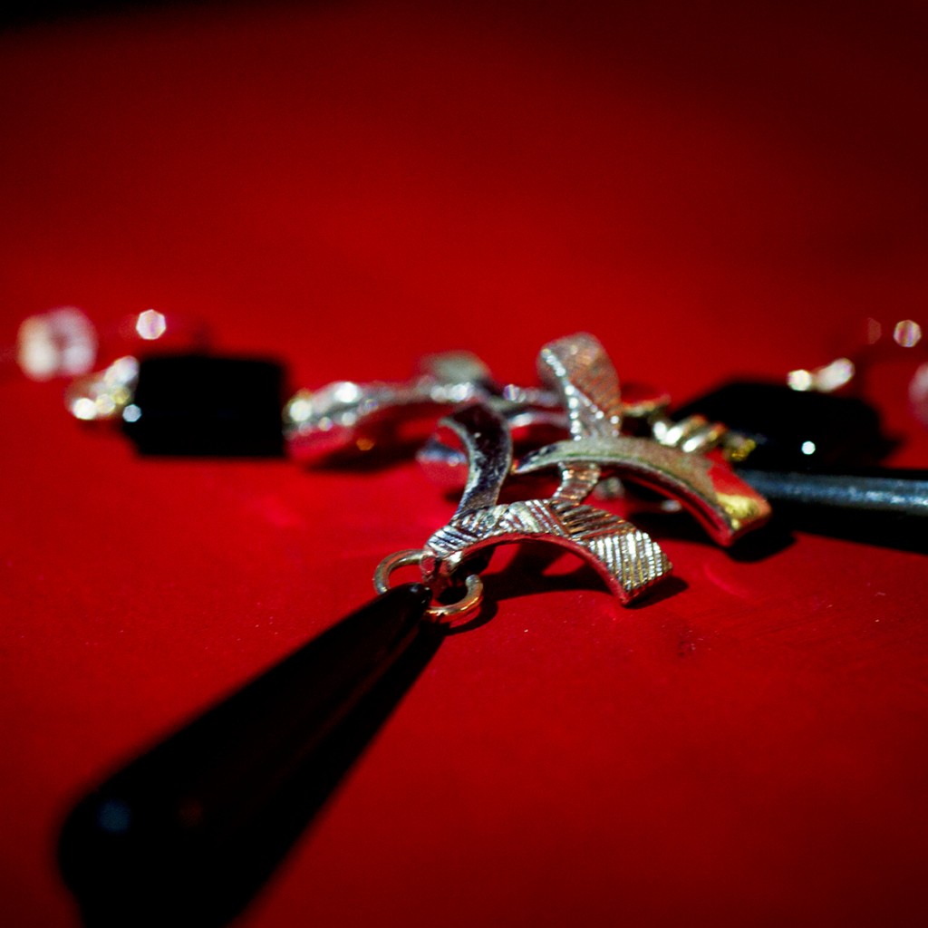 Uncommonly BeautifulBlack Drop Earings